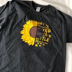 Sunflower graphic tee size XL
